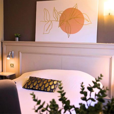 Studios & Appartements Confortables Au Centre De Bourbourg - Gare A Proximite Екстериор снимка