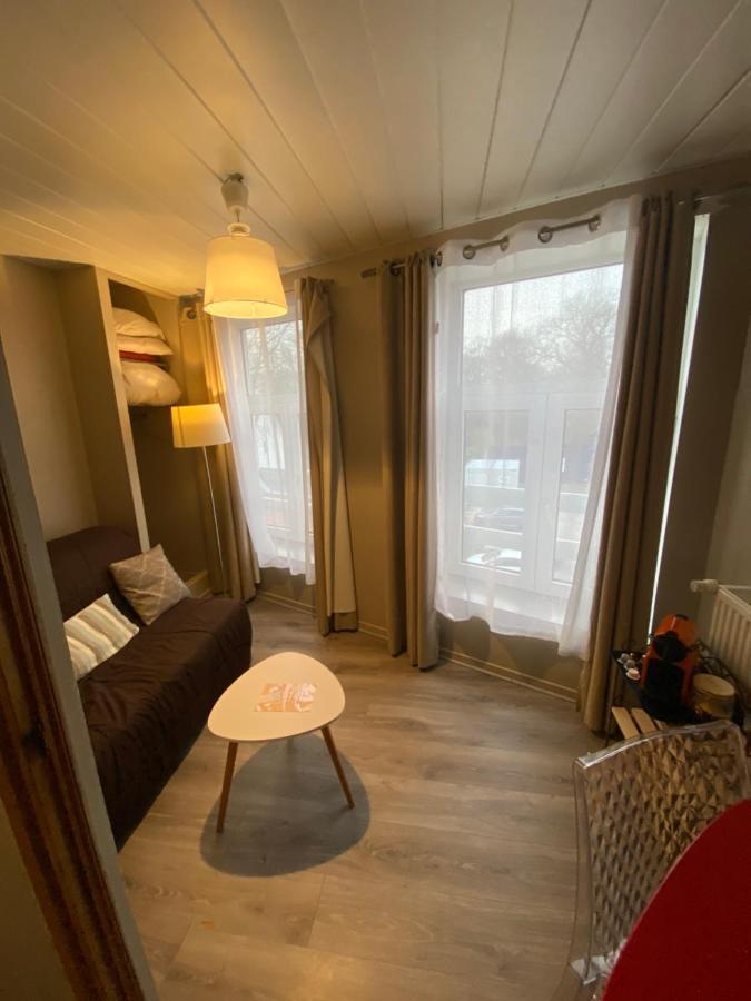 Studios & Appartements Confortables Au Centre De Bourbourg - Gare A Proximite Екстериор снимка