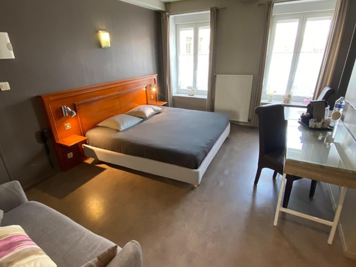 Studios & Appartements Confortables Au Centre De Bourbourg - Gare A Proximite Екстериор снимка