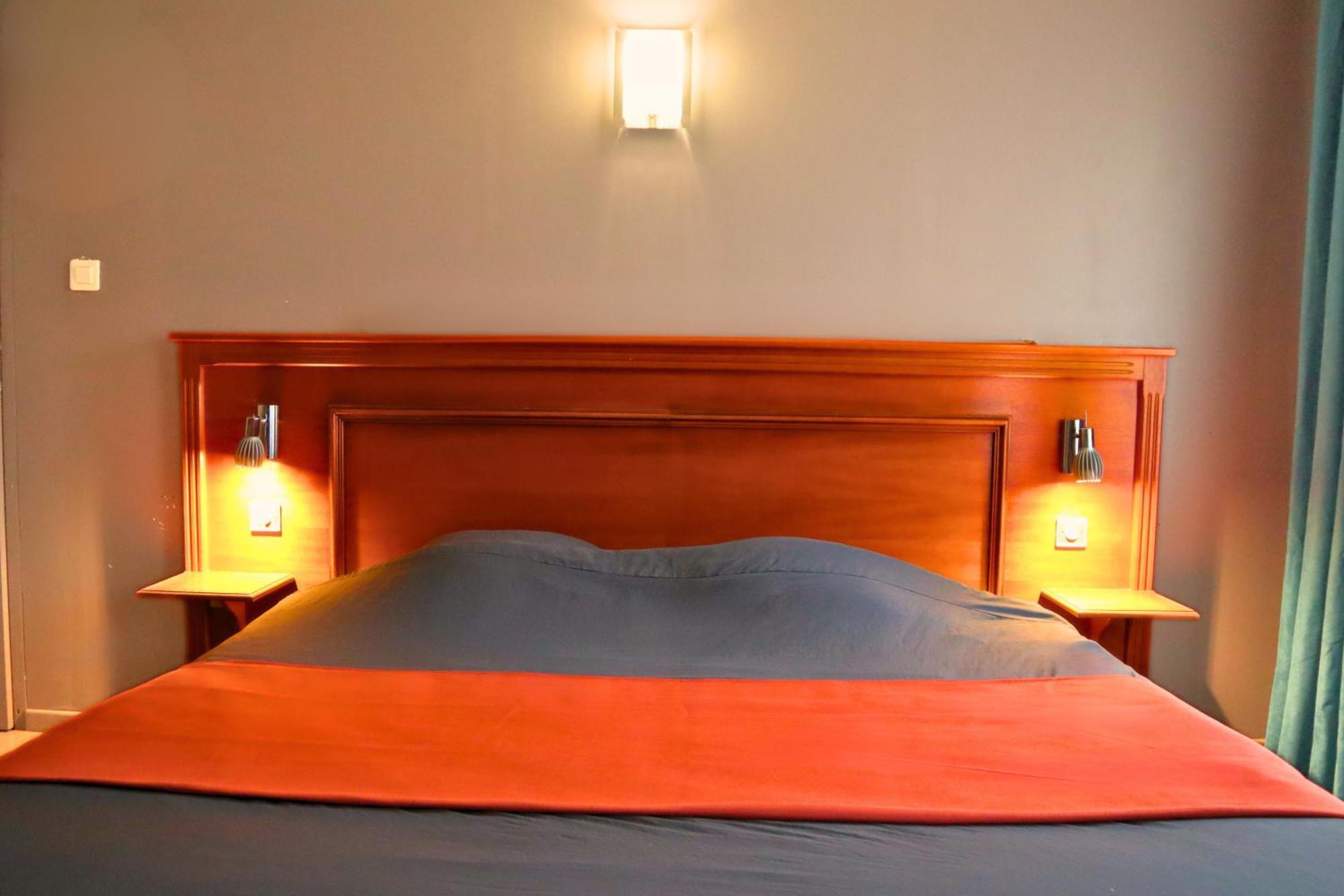 Studios & Appartements Confortables Au Centre De Bourbourg - Gare A Proximite Екстериор снимка