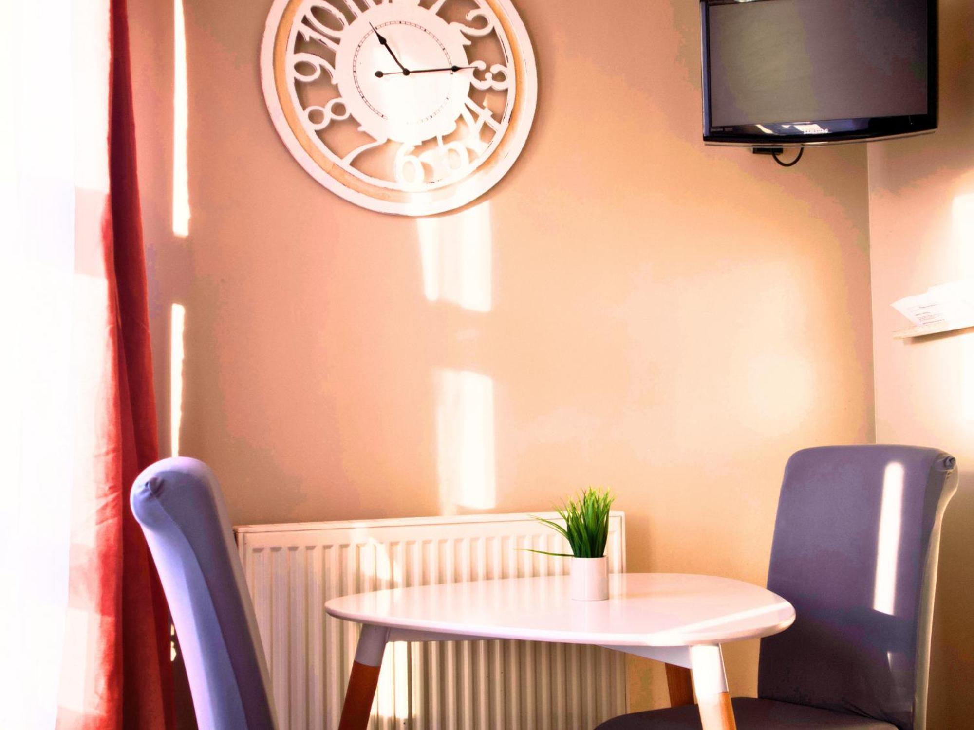 Studios & Appartements Confortables Au Centre De Bourbourg - Gare A Proximite Екстериор снимка